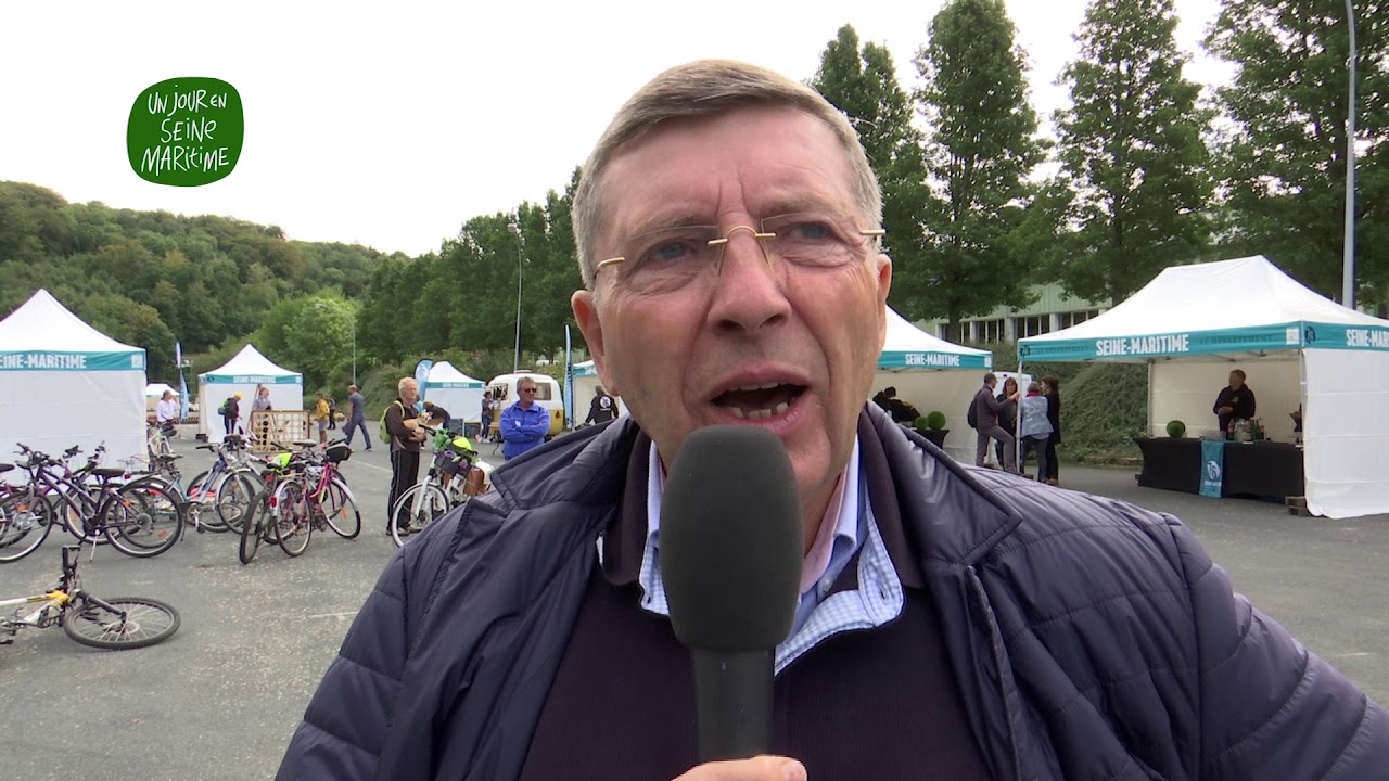 Inauguration de « Véloroute du lin » à Cany-Barville