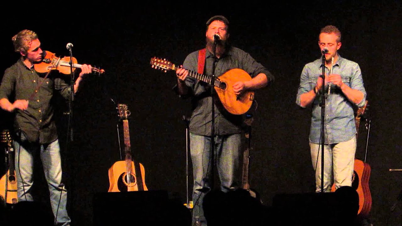 Almost Irish and Chris McMullan - Kilkelly