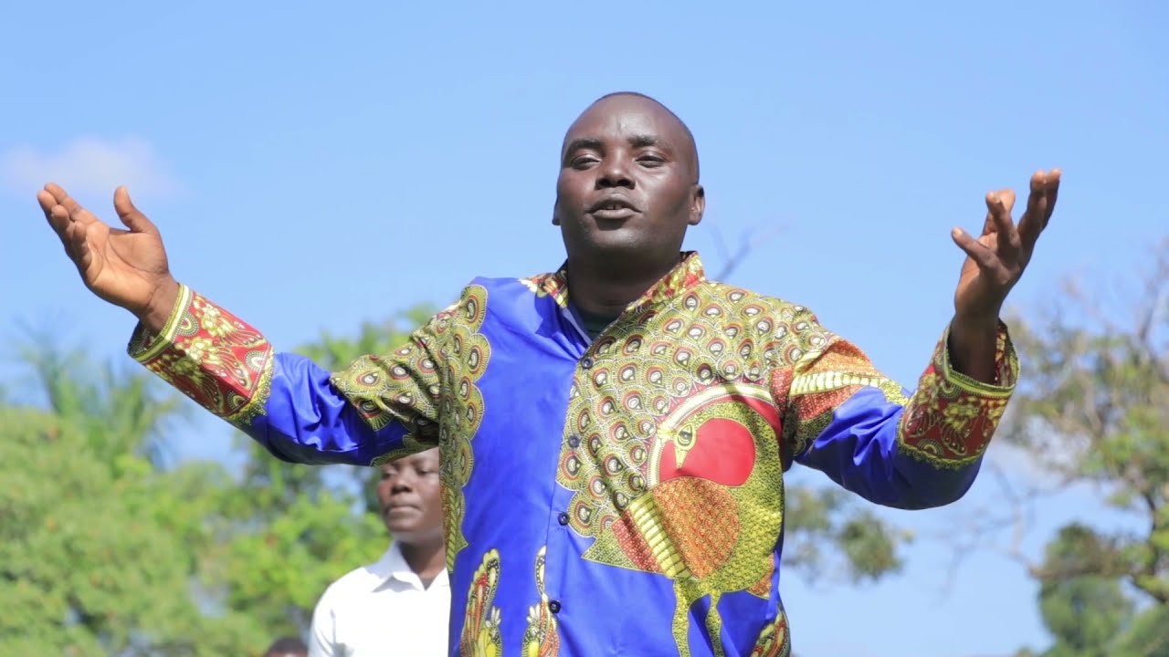 Mzabibu by Nyabigege Baptist town choir