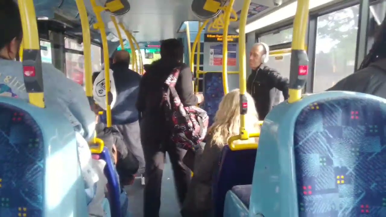 Door Hinges Fixed | GAL E260 On Bus Route 286 (5)