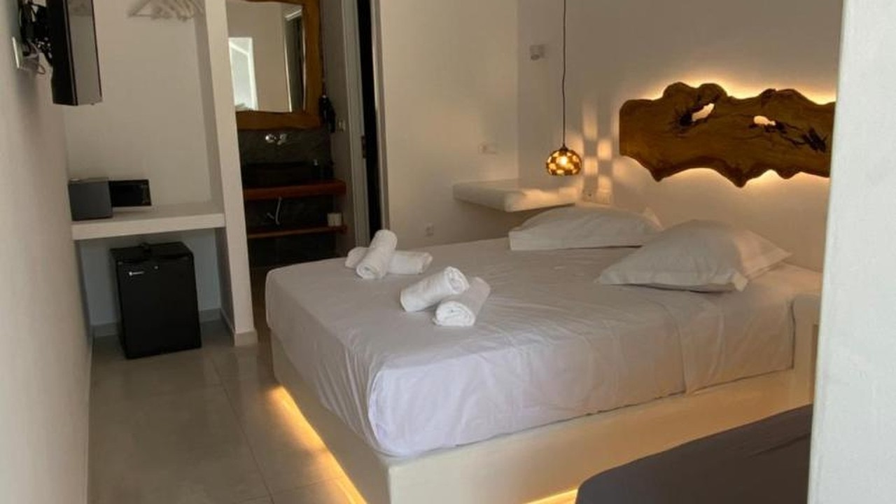 Eternal Town | Mykonos, Greece | Hotel Review 🛏️