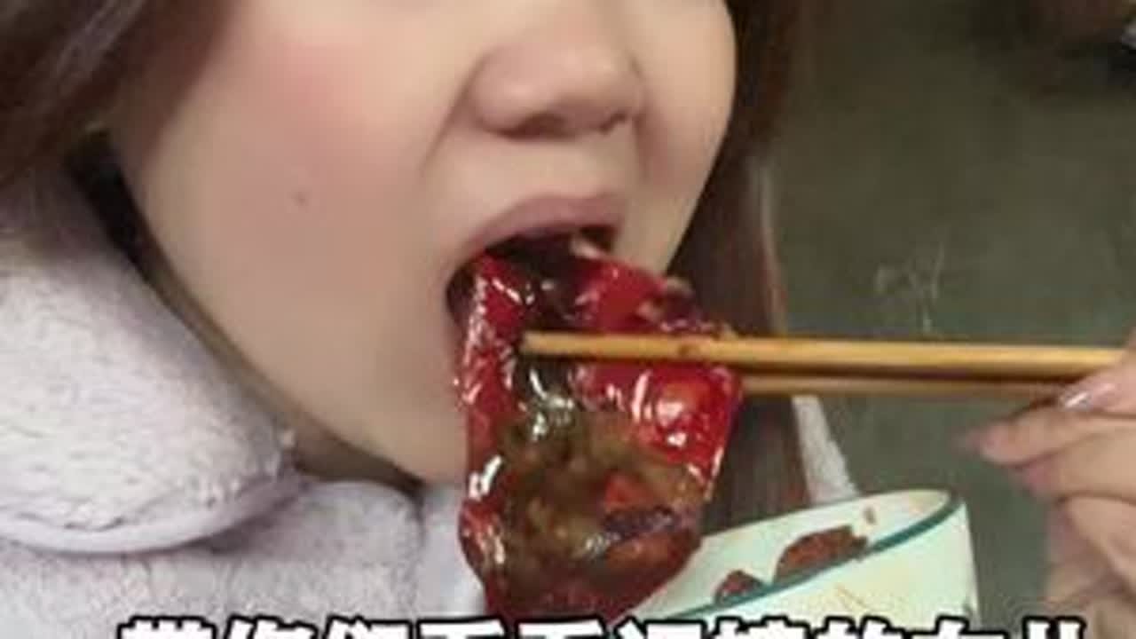 带你们看看远嫁的女儿回湖南娘家农村后，过的是怎样的生活？春节前我妈磨豆腐，女子锣鼓队连夜集训#农村生活  #回家过年 #vlog  #记录真实生活 #春节氛围提前搞起来了