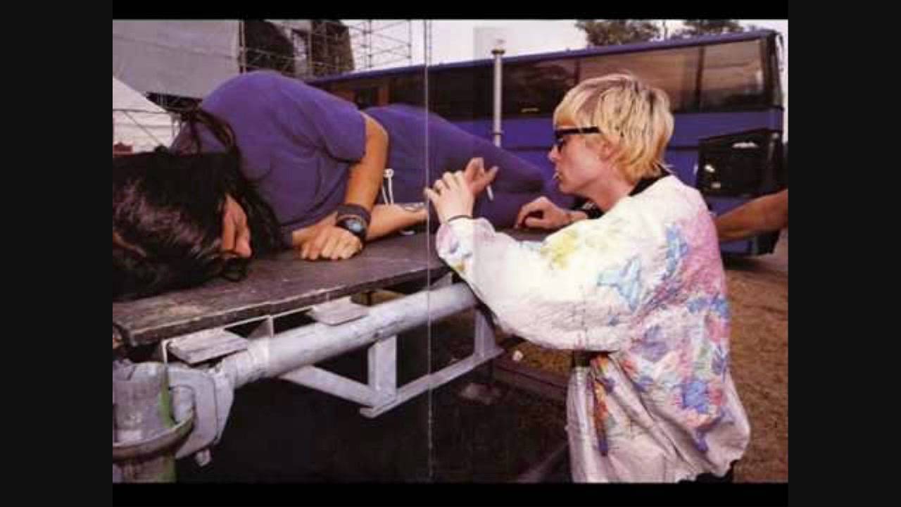 Nirvana Instrumental- Stay Away ( Guitar Only )
