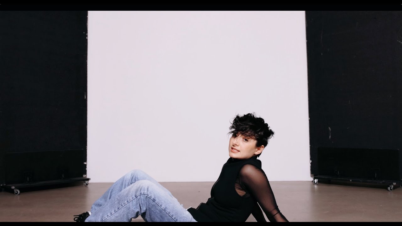Melanie Wehbe - In Your Eyes (Lyric Video)