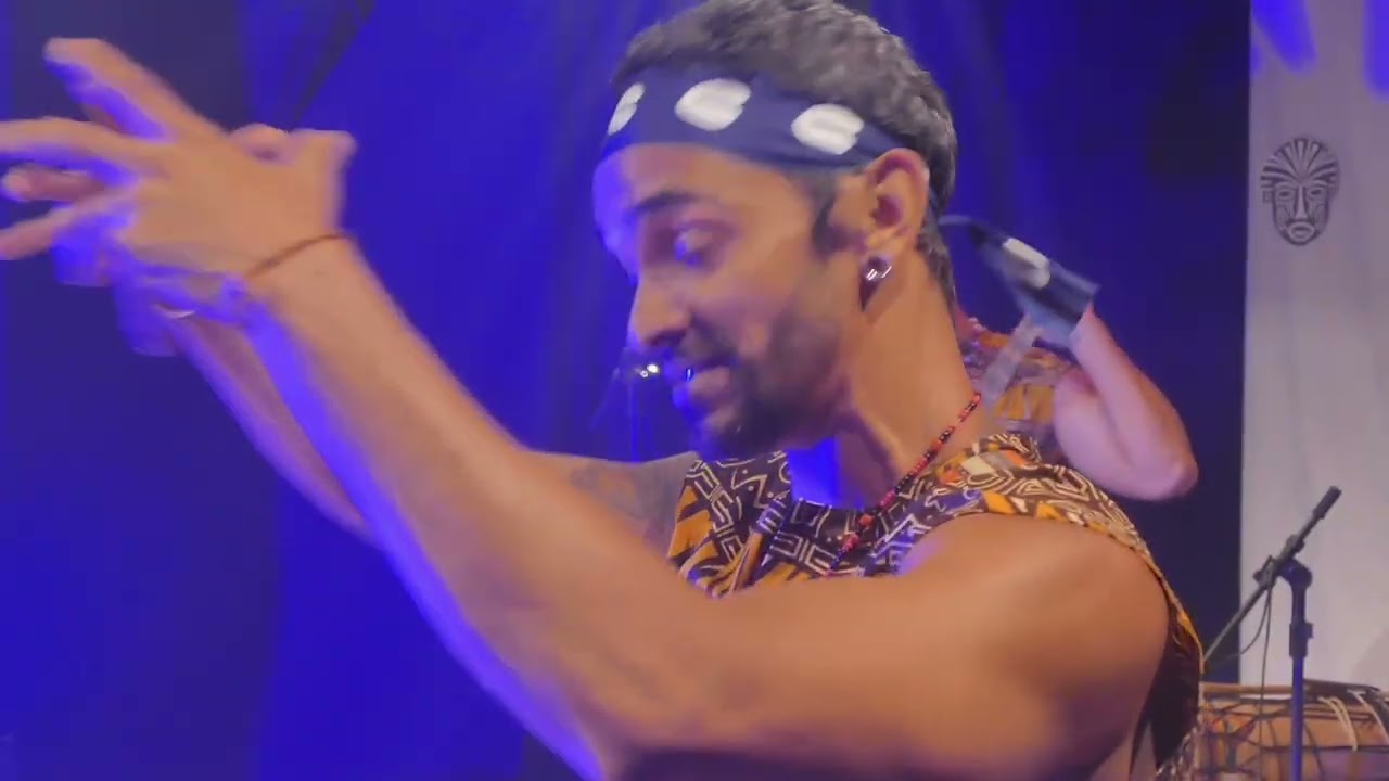 Coletivo DanzÁfrica Mandén - Espetáculo Uma História de Encontros