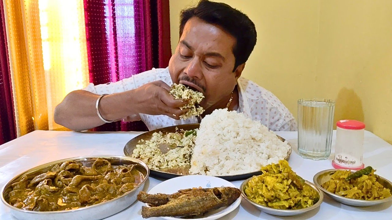 Big Bites Eating🔥 Murgir Mangsho Gile Mete🐔, Macher Matha Badhakopir Dalna🐟, Mach Bhaja🐟, Mulo Bhaja