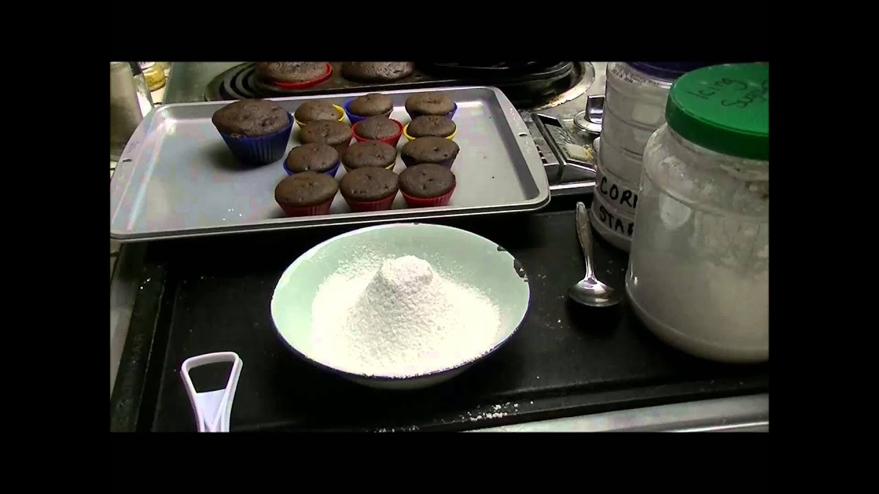 How to Make Snow with Icing Sugar | Chox Decorates Cakes #26