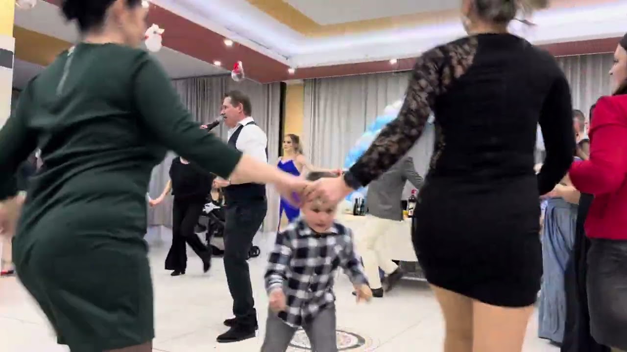 Formatie de nunti, botezuri, în Italia. GALATIS SHOW PADOVA. Tel-3281744243