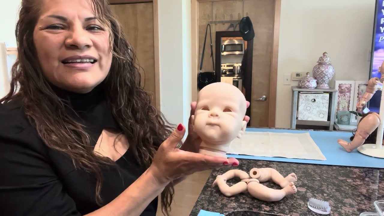 Cómo pintar un Reborn con pintura al aire