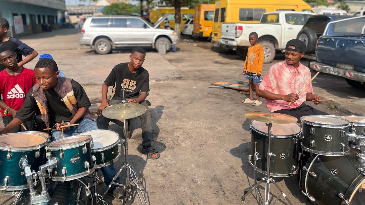 LEÇON AFRO BOSSA CENTRE BOYA TOYEKOLA AVEC STEROY DRUMS