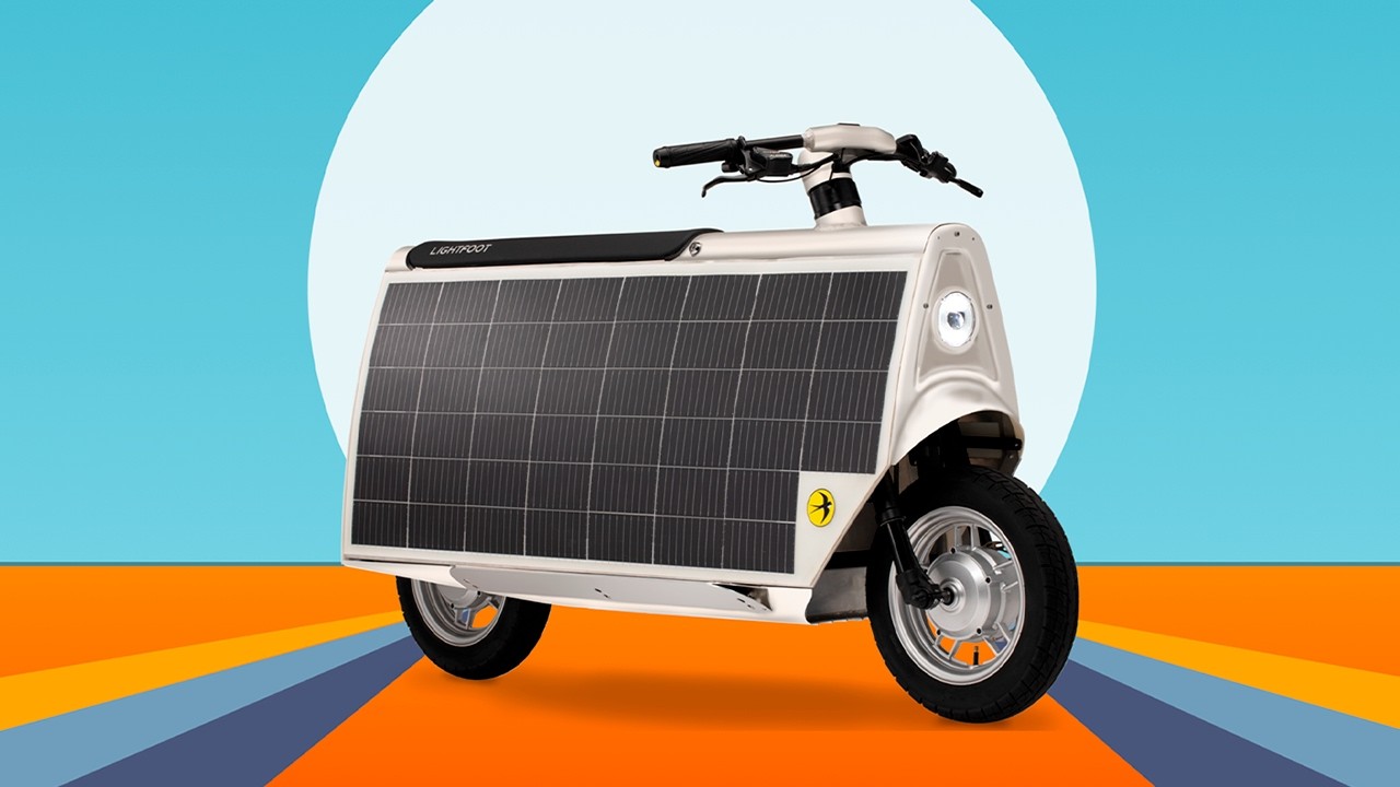 Lightfoot solar scooter: the electric scooter that charges itself! 🌞