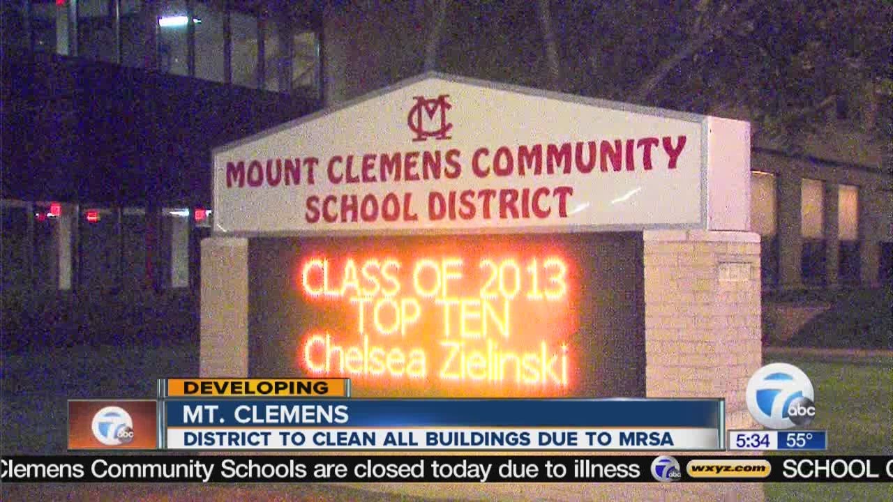 Mt. Clemens school's closed