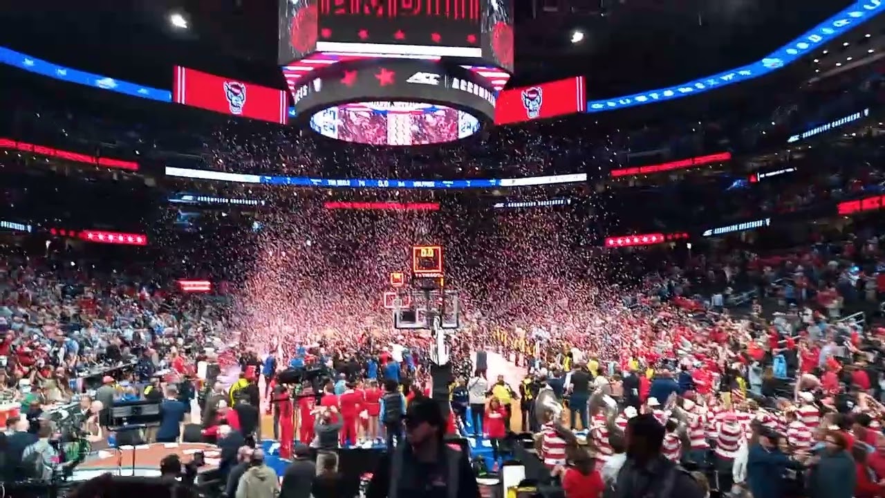 Wolfpack confetti