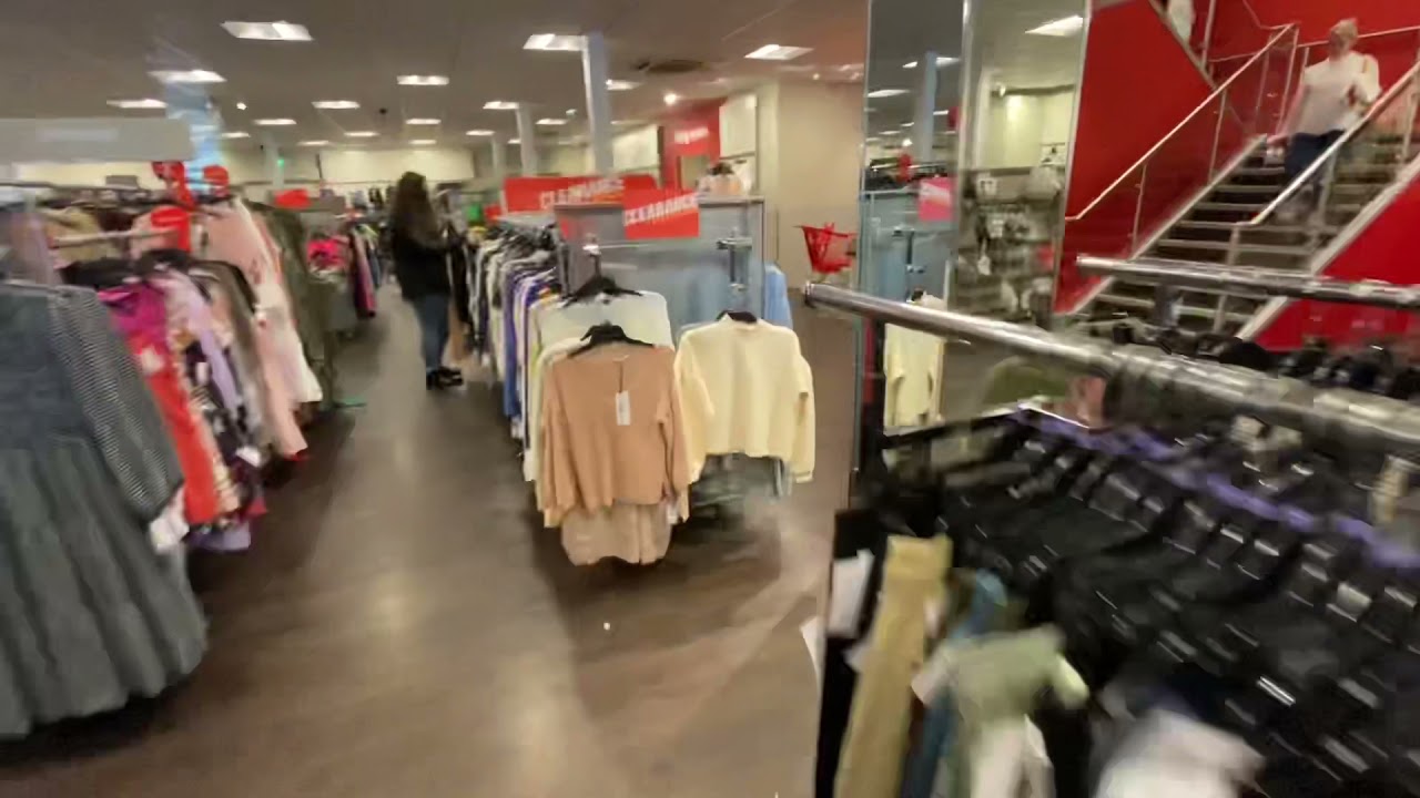 Something Is Up With The 1997 SEA Seltronic Excelsior Hydraulic Lift @ Tkmaxx Sutton Coldfield