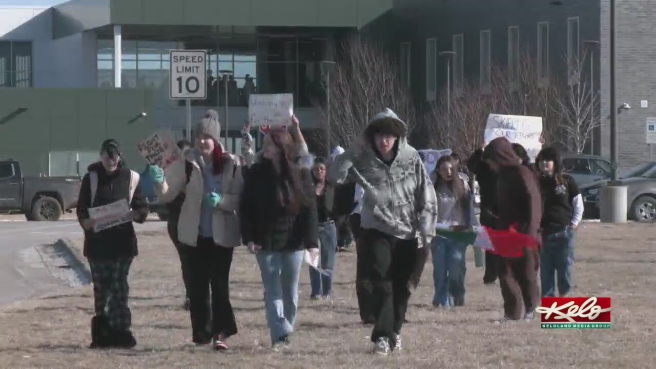Students skip class to protest against ICE