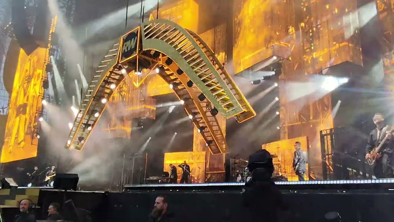 ROBBIE WILLIAMS ...MUNICH 26.07.2025 -LET ME ENTERTAIN YOU-
