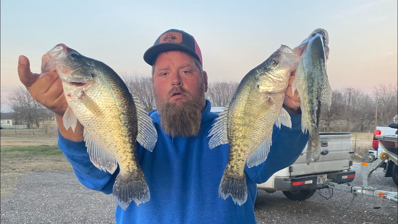 Crappie fishing 101 #crappie #crappiefishing #fishing #freshwaterfishing #giantfish #giantcreature 