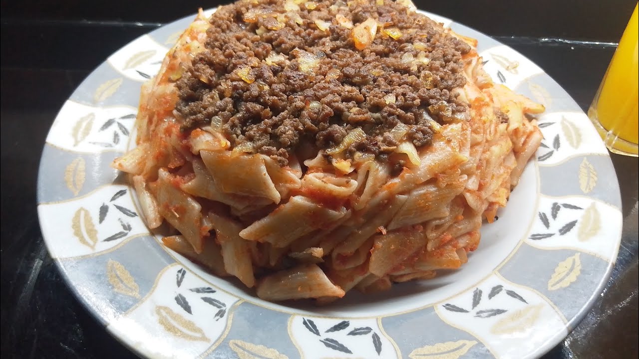طاجن المكرونه باللحمه المفرومه