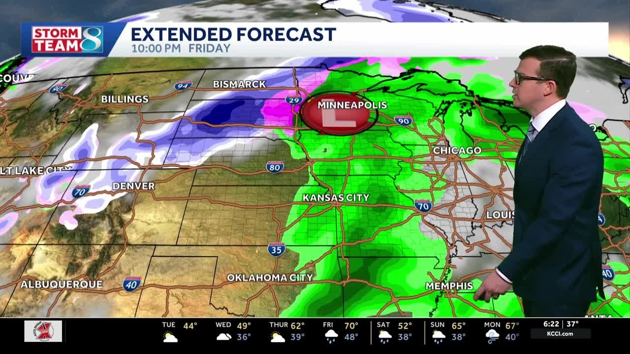 Iowa weather: Light rain chances before we warm up with storm chances Friday