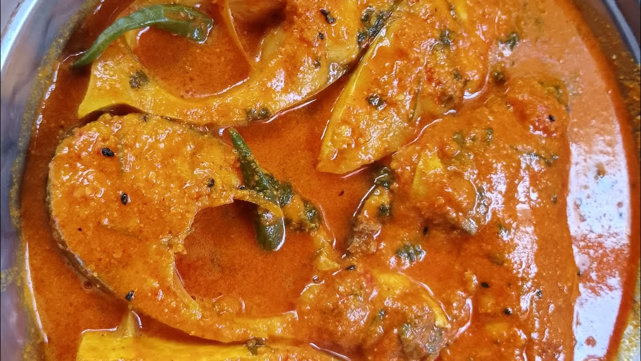 জ্যান্ত সিলভার কার্প মাছের ভাপা বানিয়ে দেখানো হল খেতে অসাধারণ #cooking .