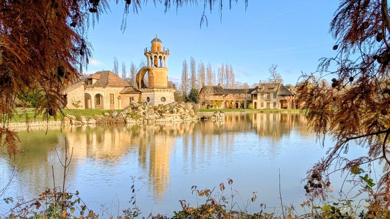 SOLEIL D'AUTOMNE SUR LE TRIANON