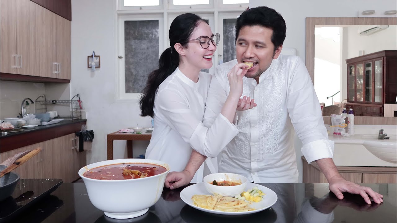 IDUL ADHA DI RUMAH AJA, MAS EMIL IKUTAN MASAK | Arumi Bachsin