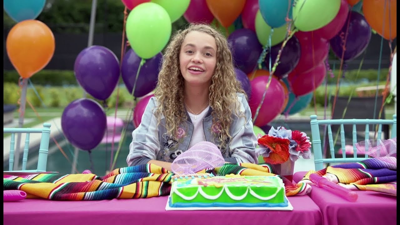 מותחים בהליכה | אורח בלתי צפוי | Walk The Prank