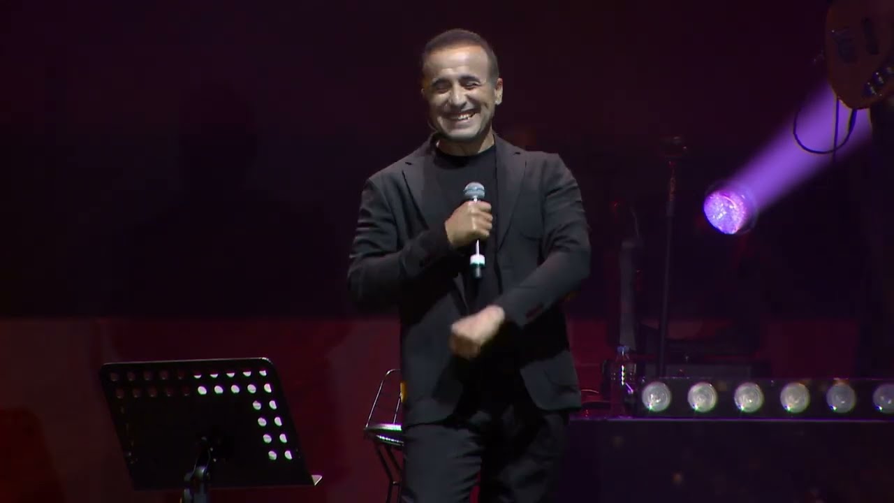Mem ARARAT -Xatirxwestin(Ji Konsera Stenbolê Ya li Volkswagen Arena 28/04/2023)