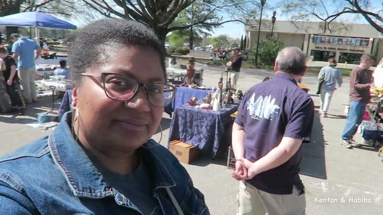 Come with us RALEIGH FLEA MARKET😅It is HUGE +Nana & Bashir check in. #vintagefinds #antiqueshopping