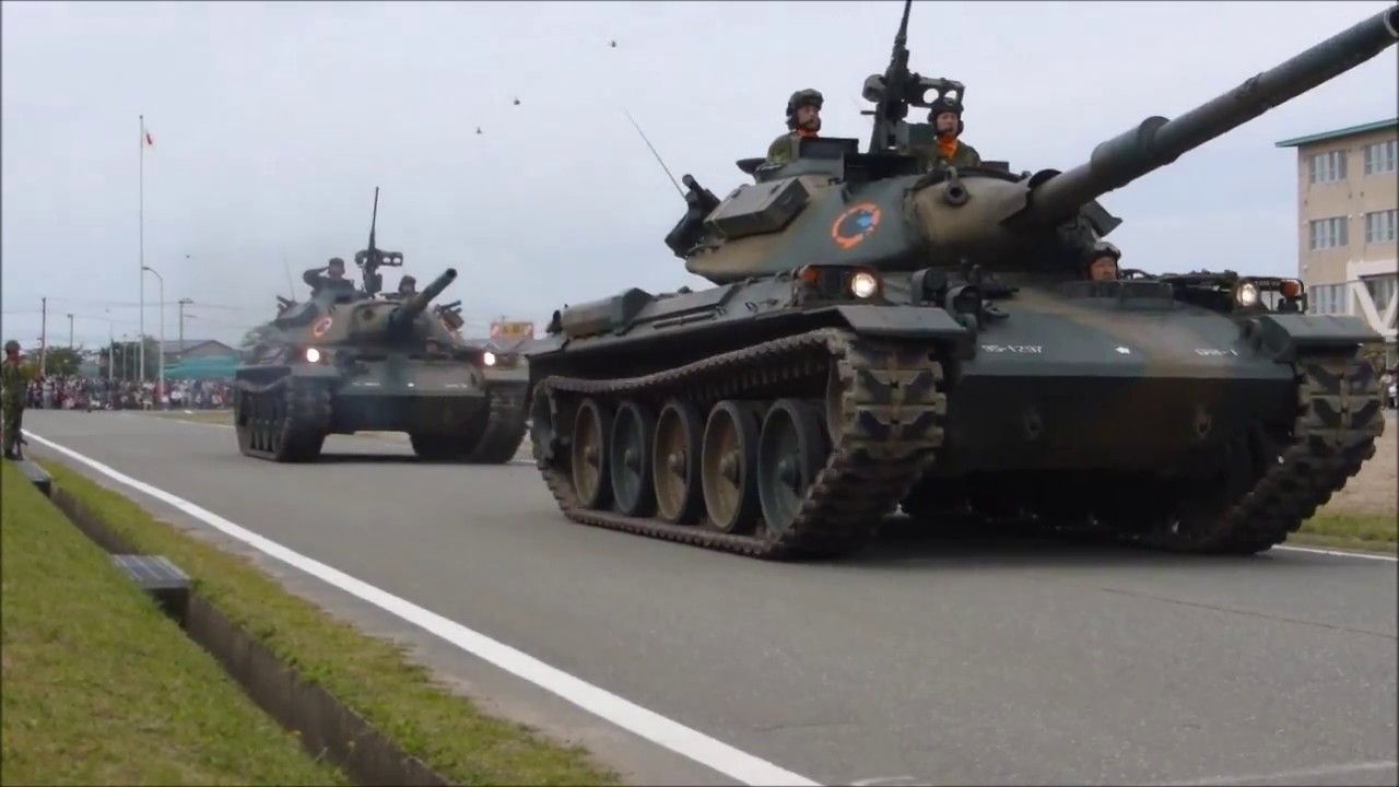 20170917 秋田駐屯地記念行事　観閲行進