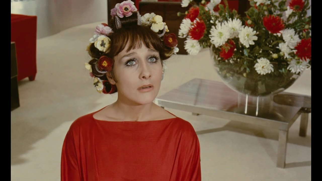 Catherine Samie  Mireille Darc  Elle Boit Pas Elle Fume Pas Elle Drague Pas Mais Elle Cause (Part3)