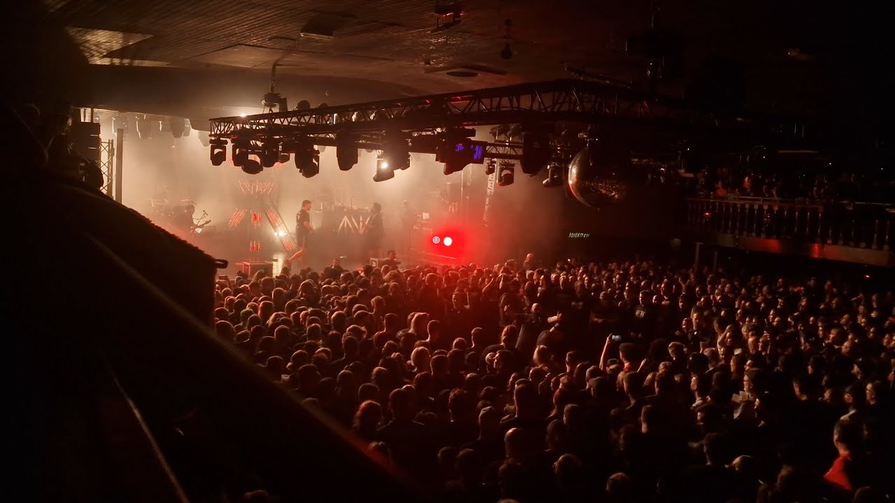 SWISS + DIE ANDERN - PUNK IST TOT &times; BOCK AUF STRESS (LIVE IN HAMBURG, GROSSE FREIHEIT 36 - 20.12.25)