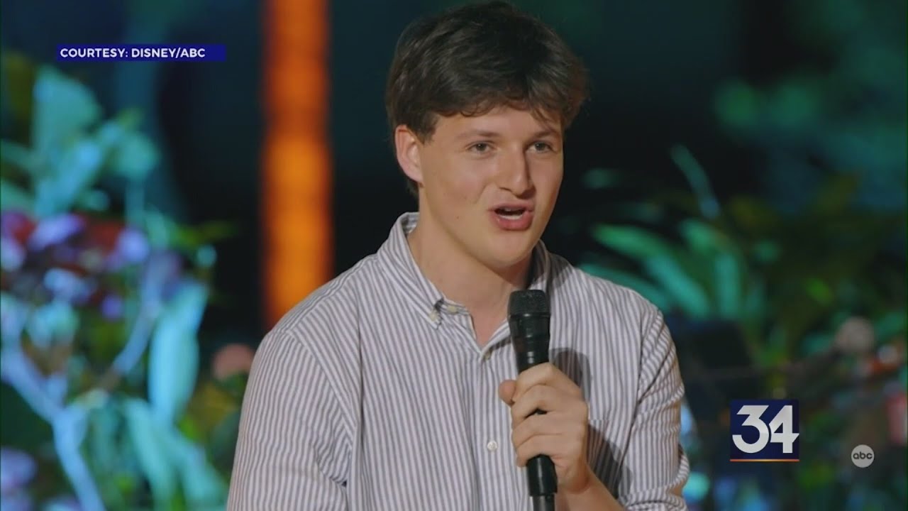 Студент Бингемтонского университета вошел в топ-20 участников шоу American Idol.