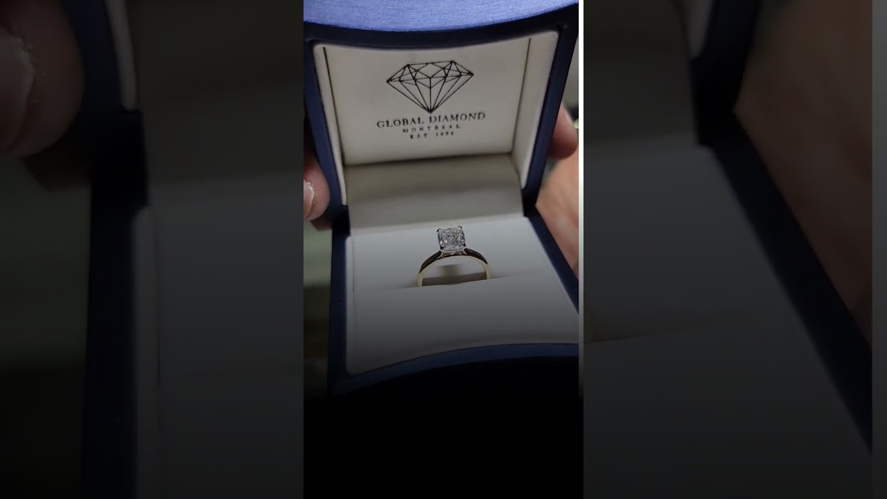 Engagement rings in 14k yellow gold