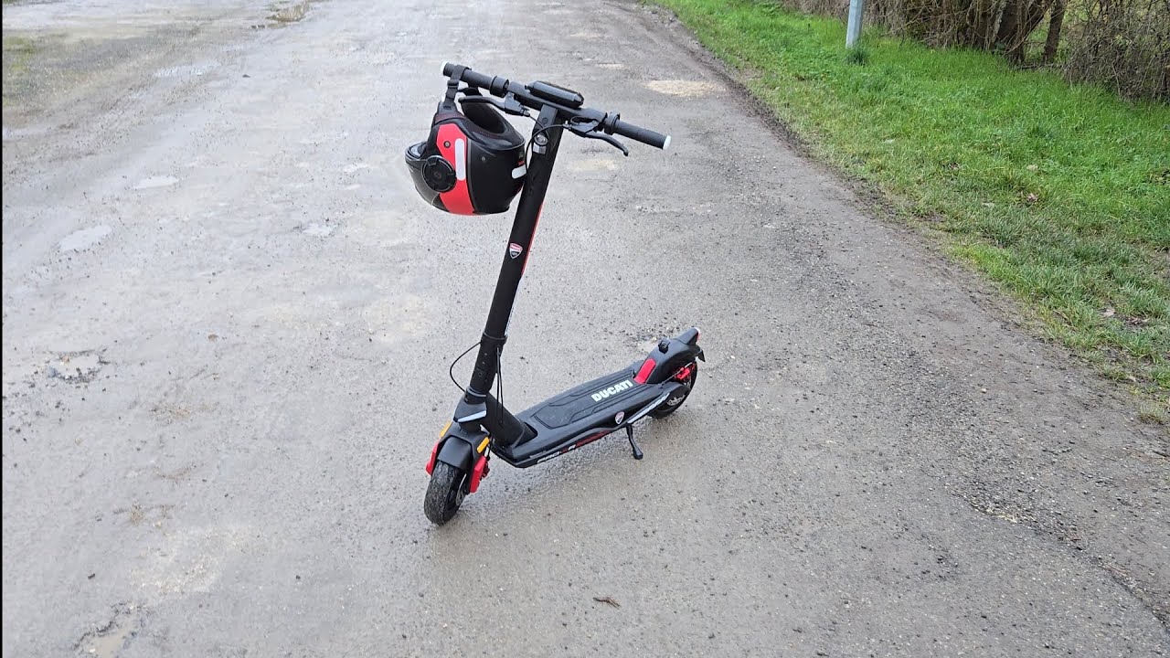 Ducati Pro III R. Présentation de cette trotinette électrique incroyable 🔥
