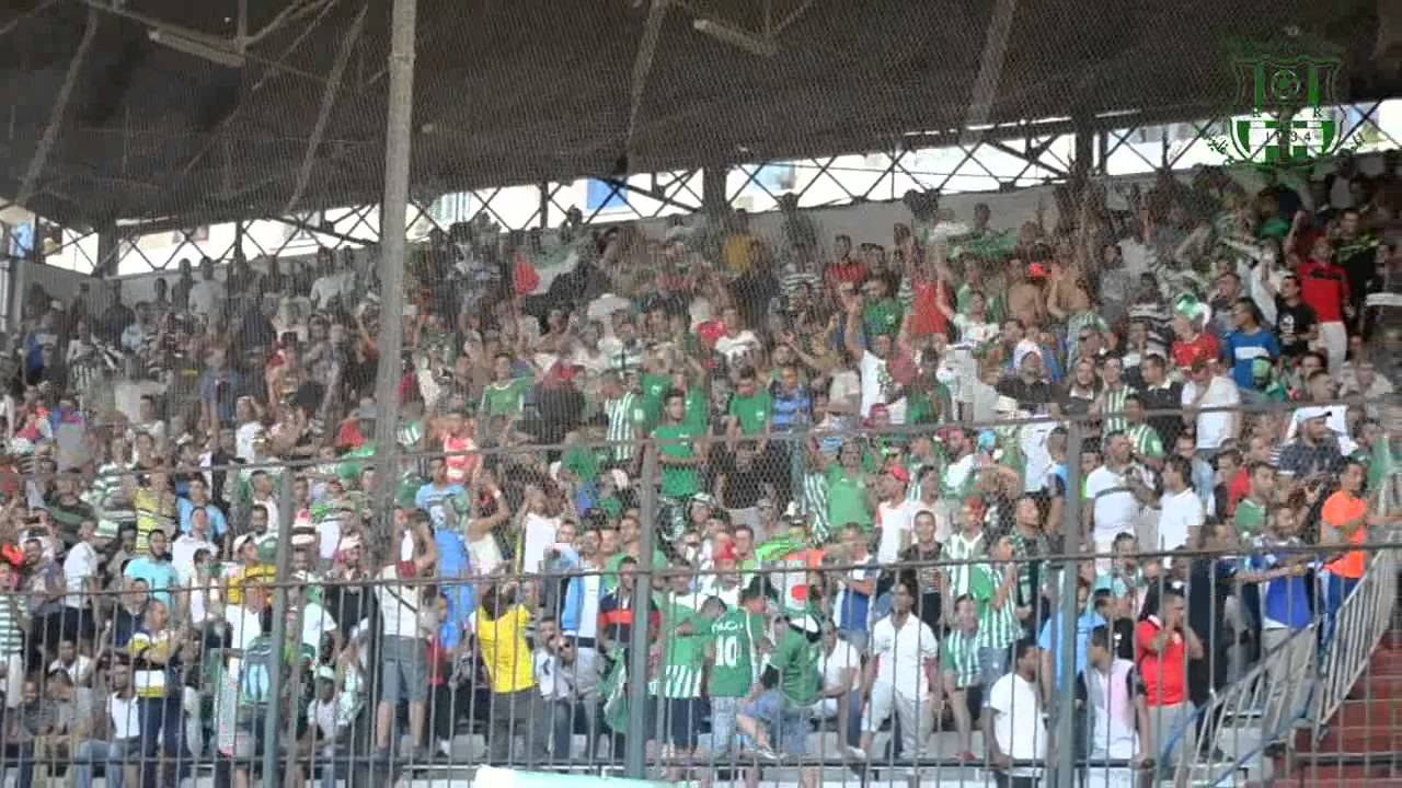 أنصار السريع يصنعون الفرجة في ملعب 20 أوت بمناسبة لقاء النصرية 2015/10/03