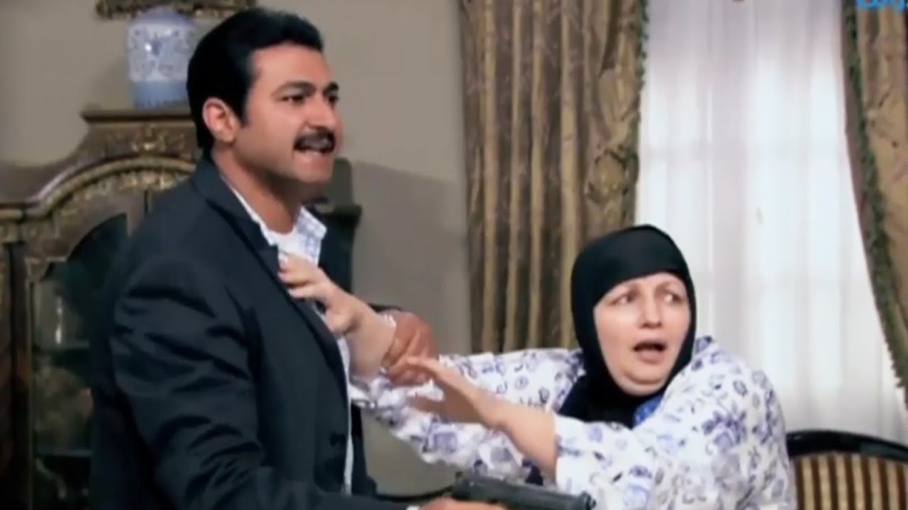 ابداع صلاح السعدني لما ابنو رفع في وشو المسدس😥