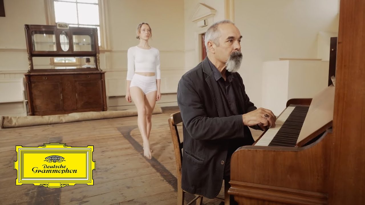 Roger Eno &ndash; Clearly (Official Music Video)