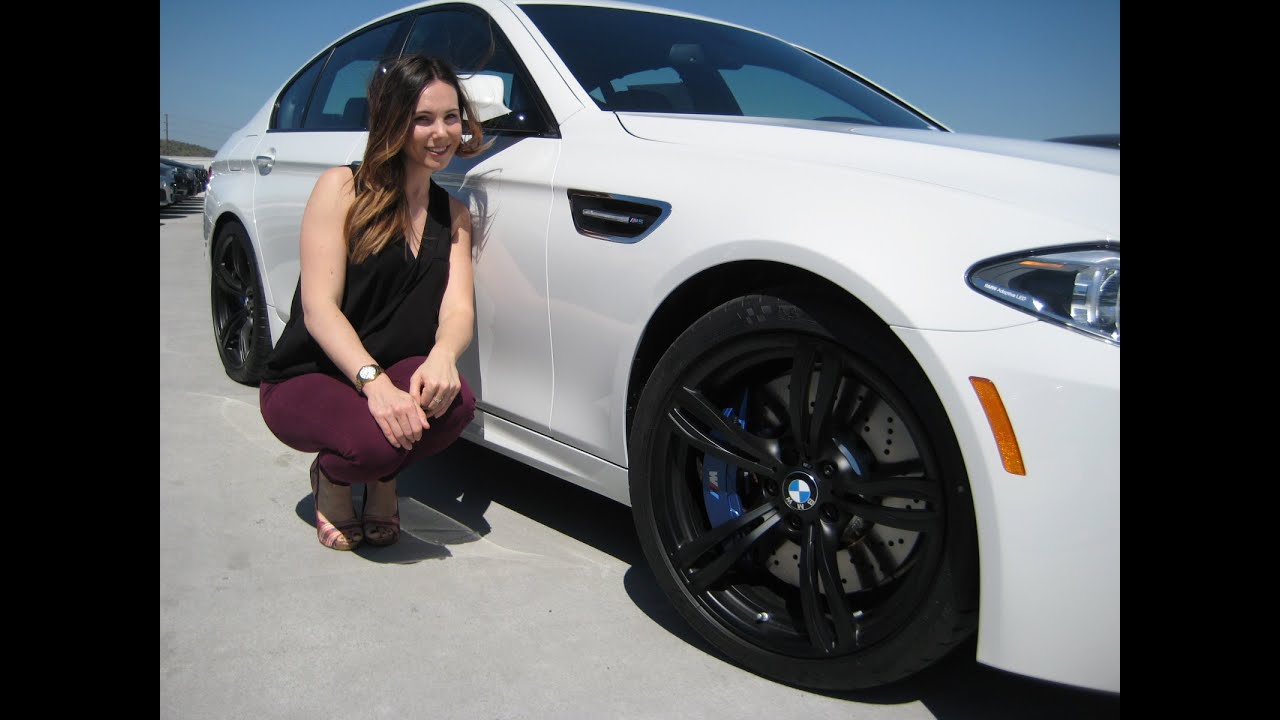 New BMW M5 Review / Black 20