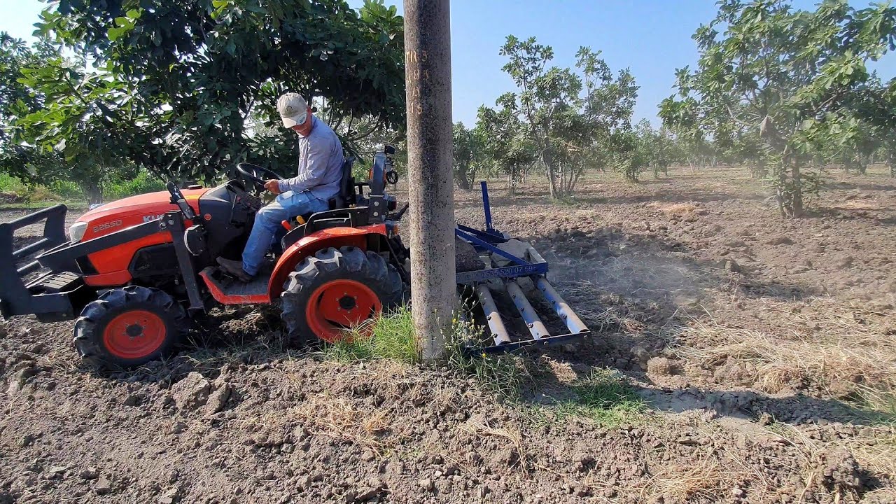 Minik Traktöre Büyük Tırmık Takılırsa Çeker mi? ( Kubota B2650 )