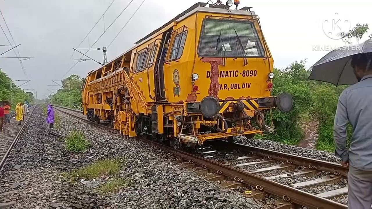 Satisfying Rail Track Alignment – Tamping Machine at Work! | How Rail Track Tamping Machine's 