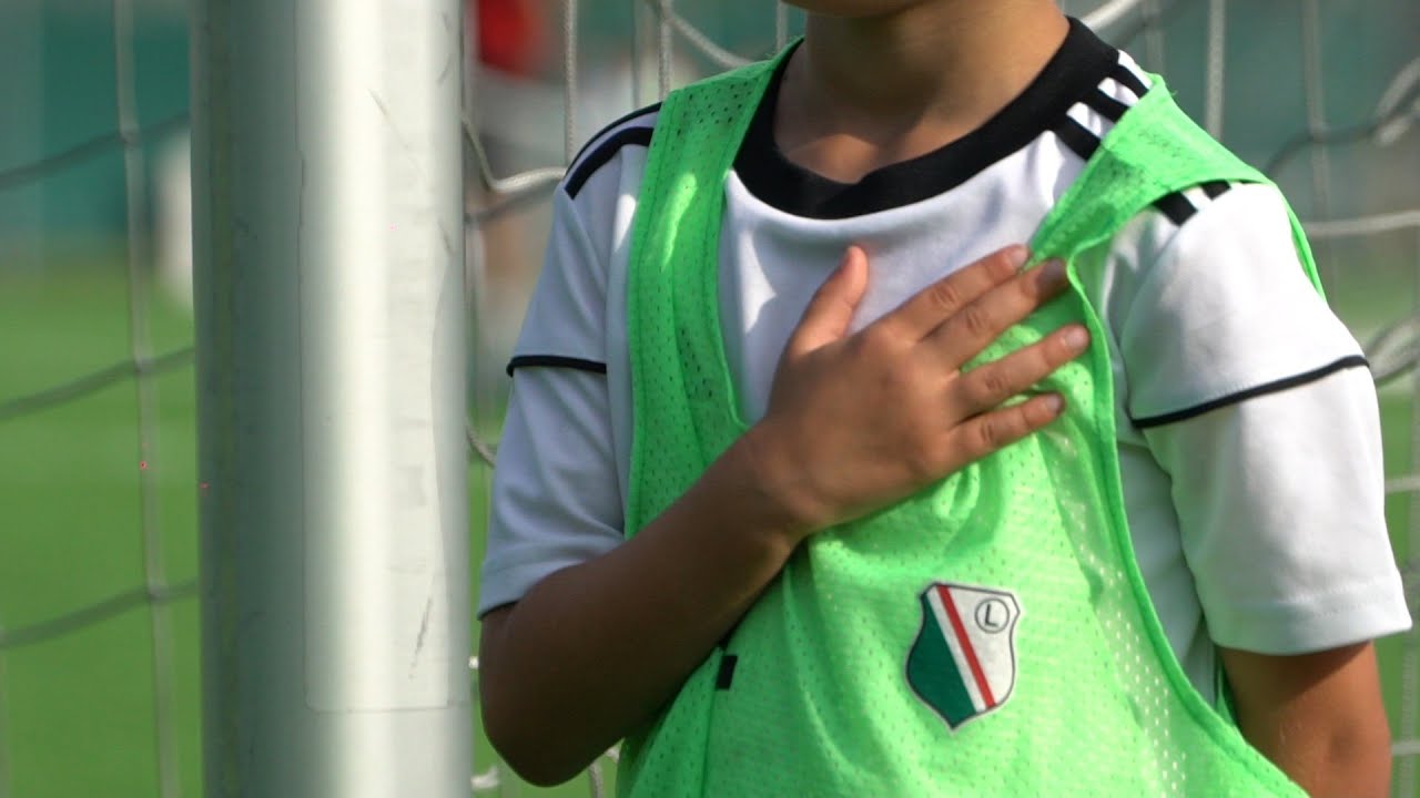 Dzieci z Legia Soccer Schools uczciły pamięć Powstańc&oacute;w