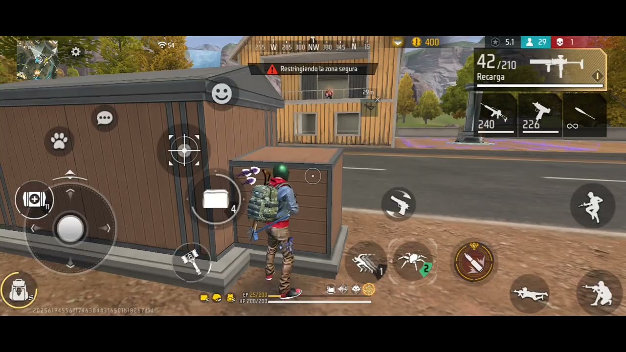 Jugando free fire con la araña