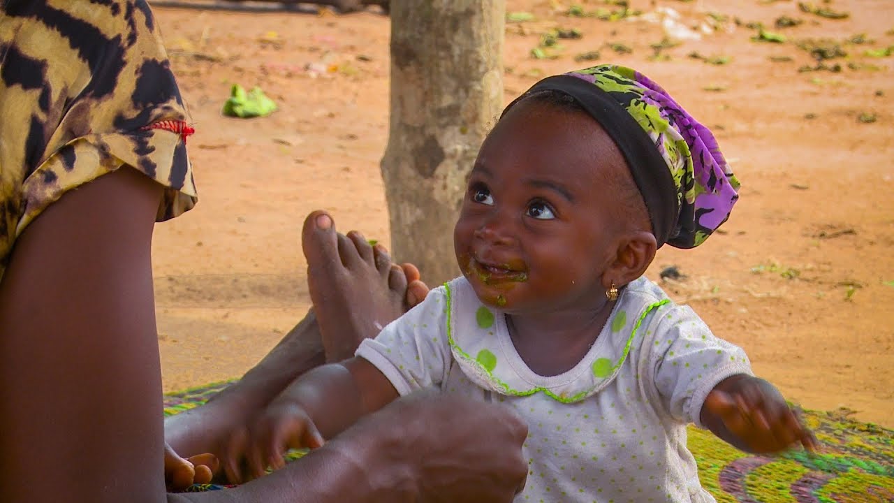 When to Start Your Child's Solid Foods (Nepali) - Nutrition Series