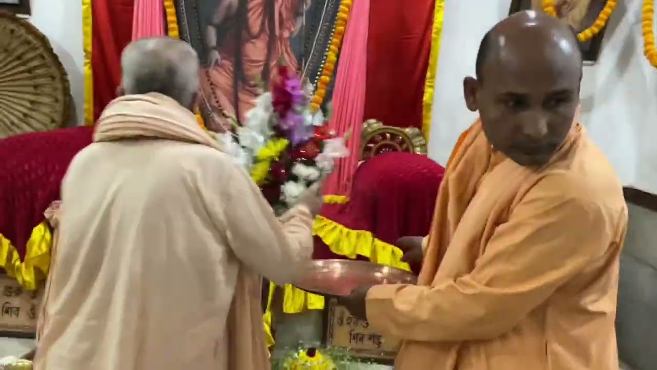 ভারত সেবাশ্রম সংঘের সহ-সভাপতি স্বামী বিশ্বপ্রেমানন্দজী মহারাজের সম্বর্ধনা অনুষ্ঠান জলপাইগুড়ি শাখায়