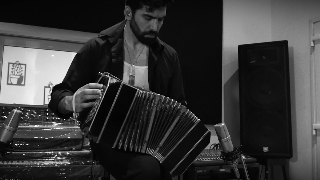 Ciudad Paranoia - Libertango Feat. Gabriel Pedernera