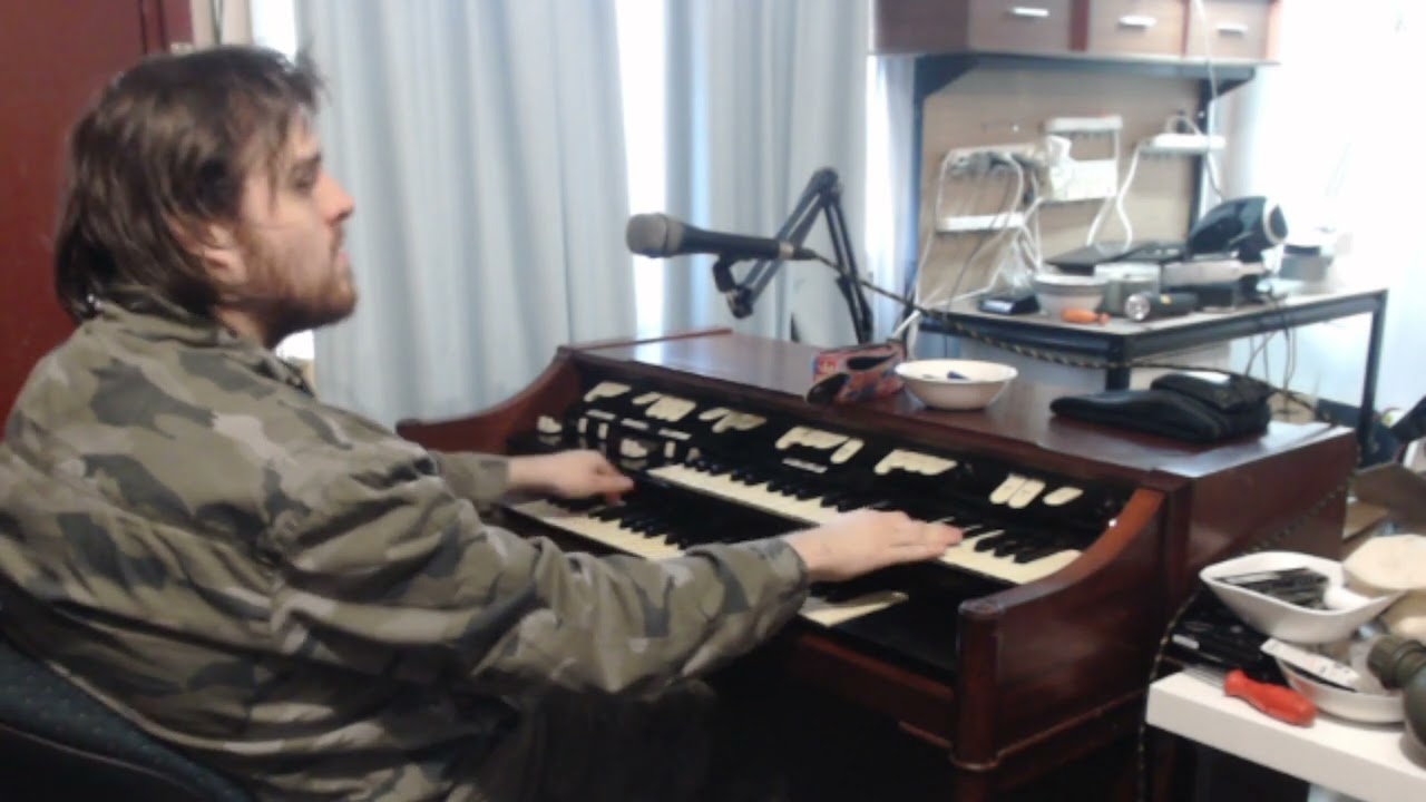 Green Onions - 1967 Hammond M100 w/ 1968 Leslie 122V-147 conversion