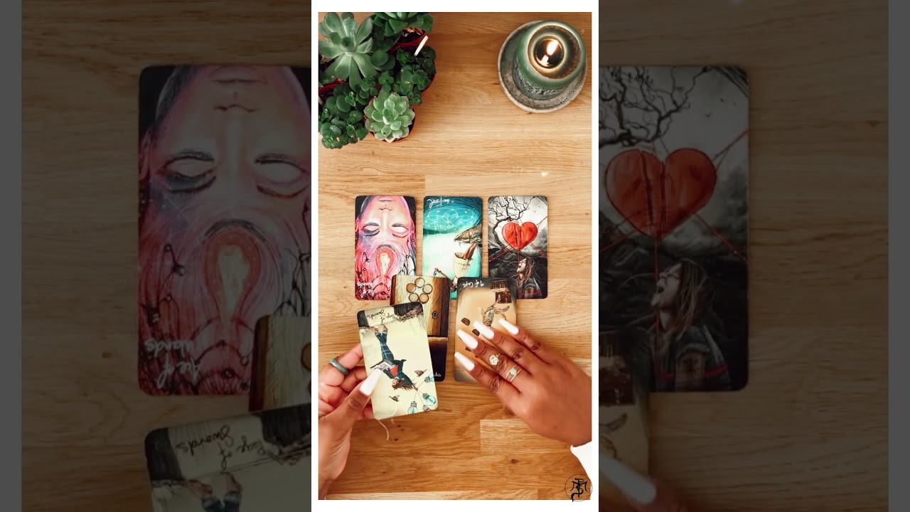 Who can&rsquo;t stop thinking about you?🤔🥰 #lovereading #tarotreading #fypシ