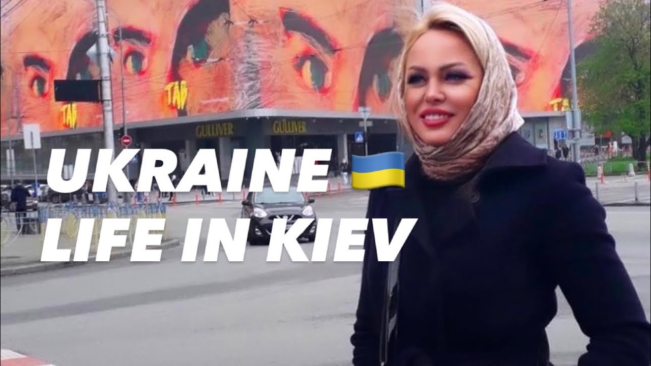 Ukraine 🇺🇦Life in Kiev. February 19, 2026. The Streets of Kiev, Ukraine. Streets Scenes.