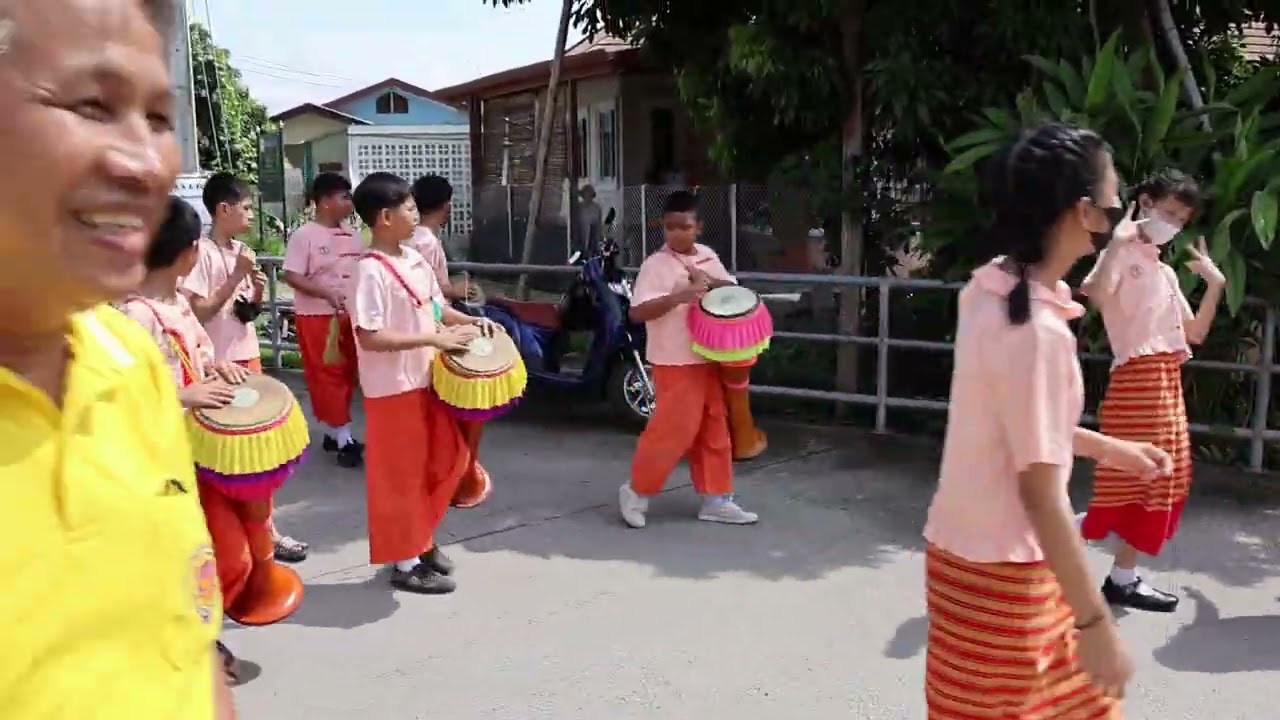 กิจกรรมทำบุญถวายเทียนพรรษาและผ้าอาบน้ำฝน  ของโรงเรียนเทศบาลตำบลยางเนิ้ง